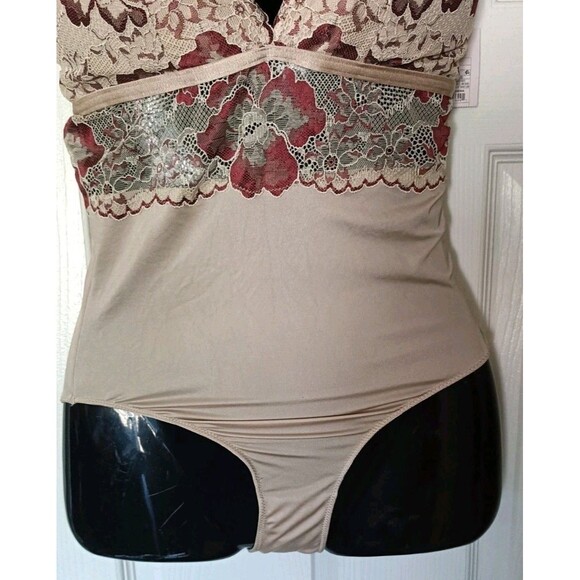 Auden V-neck Lace Bodysuit Sz Small Light Taupe Padded Lacey Strappy Back New - Picture 5 of 7